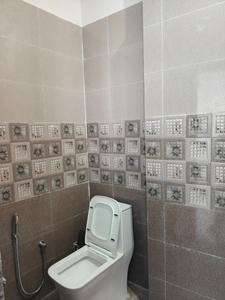 Bathroom Image of devendra maurya in Mahanagar, Lucknow