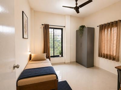Living Room Image of 600 Sq.ft 1 BHK Apartment / Flat for rent in Indira Nagar Nashik for Rs. 9000