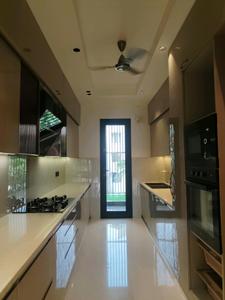 Kitchen Image of 2700 Sq.ft 4 BHK Builder Floor for sale in Vatika Independent Floors, Sector 83 Gurgaon for Rs. 30000000