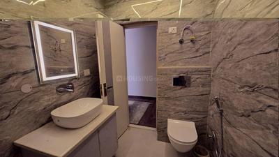 Bathroom Image of 3500 Sq.ft 4.5 BHK Penthouse for sale in Shivkala Apartment, Sector 51 Noida for Rs. 50000000
