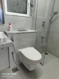 Bathroom Image of 921 Sq.ft 2 BHK Apartment / Flat for sale in Hiranandani Atlantis A And B Wing, Powai Mumbai for Rs. 45000000