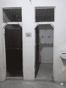 Bathroom Image of 800 Sq.ft 2 BHK Builder Floor for rent in Aish Bagh Bhopal for Rs. 8000