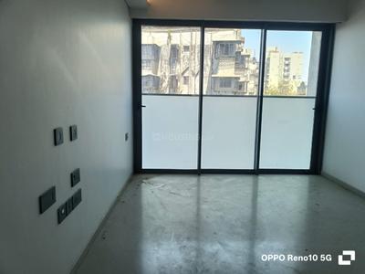 Hall Image of 950 Sq.ft 2 BHK Apartment / Flat for rent in Rustomjee Paramount, Santacruz West Mumbai for Rs. 235000
