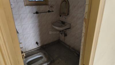 Image of 1400 Sq.ft 3 BHK Apartment / Flat for sale in Patparganj, New Delhi for Rs. 28000000