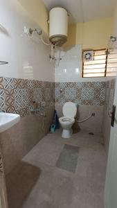 Bathroom Image of 1200 Sq.ft 1 BHK Apartment / Flat for rent in New Tippasandra Bengaluru for Rs. 30000