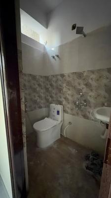 Bathroom Image of 656 Sq.ft 1 BHK Apartment / Flat for rent in Hafeezpet Hyderabad for Rs. 16000