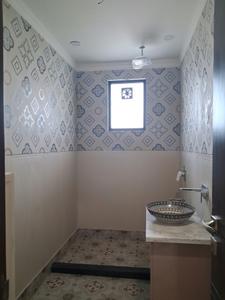 Common Bathroom Image of 1800 Sq.ft 3 BHK Builder Floor for sale in Paschim Vihar New Delhi for Rs. 36500000