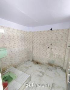 Bathroom Image of 720 Sq.ft 2 BHK Independent House for rent in Kidwai Nagar Kanpur for Rs. 9000
