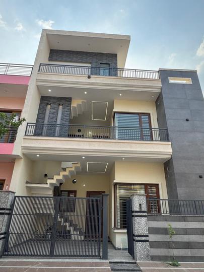 Sector 123 Main Image 1