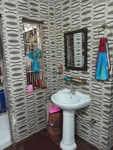 Bathroom Image of 1150 Sq.ft 4 BHK Independent House for rent in Janipur Colony Jammu for Rs. 20000