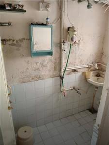 Bathroom Image of 798 Sq.ft 2 BHK Apartment / Flat for sale in Madhapar Rajkot for Rs. 3200000