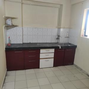 Kitchen Image of 1000 Sq.ft 2 BHK Apartment / Flat for rent in Bhimrad Surat for Rs. 18000
