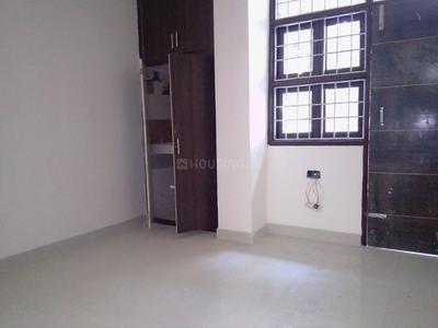Bedroom Image of 700 Sq.ft 1 BHK Apartment / Flat for rent in Munirka New Delhi for Rs. 21000