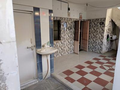 Bathroom Image of 810 Sq.ft 2 BHK Independent House for rent in Bapunagar Ahmedabad for Rs. 15000