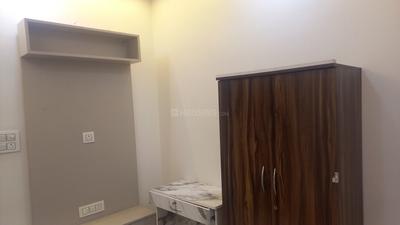 Bedroom Image of 1010 Sq.ft 3 BHK Builder Floor for rent in Sector 16 Rohini New Delhi for Rs. 32000