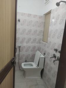 Bathroom Image of 2100 Sq.ft 3 BHK Apartment / Flat for rent in Naval Technical Officers Apartment, Sector 22 Dwarka New Delhi for Rs. 50000