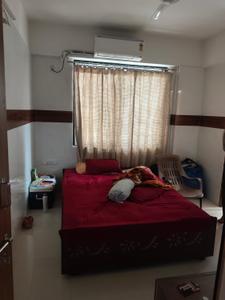 Bedroom Image of 1250 Sq.ft 2 BHK Apartment / Flat for rent in Utsav Elegance, Memnagar Ahmedabad for Rs. 26000