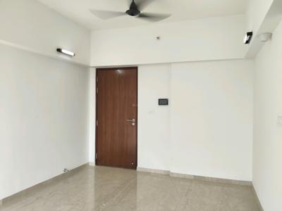 Living Room Image of 750 Sq.ft 2 BHK Apartment / Flat for rent in The Atmosphere O2, Mulund West Mumbai for Rs. 56999