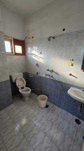 Bathroom Image of 2400 Sq.ft 4 BHK Apartment / Flat for sale in Madhur Jeevan Apartments, Sector 56 Gurgaon for Rs. 27000000