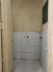 Common Bathroom Two Image of 370 Sq.ft 1 BHK Apartment / Flat for sale in Saptarshi Towers, Kandivali West Mumbai for Rs. 6600000