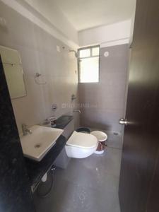 Bathroom Image of 650 Sq.ft 1 BHK Apartment / Flat for rent in Venkatesh Oxy Bonita, Lohegaon Pune for Rs. 17500