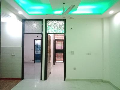 Super Avenue Apartment Living Room 1