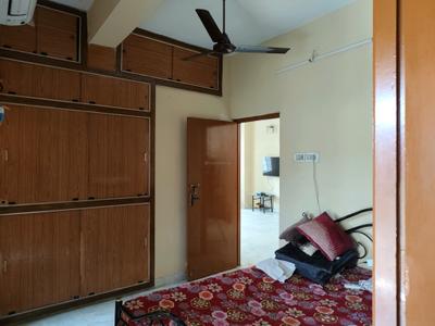 Bedroom Image of 1275 Sq.ft 3 BHK Apartment / Flat for sale in Vadapalani Chennai for Rs. 9850000