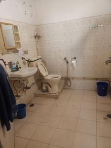 Bathroom Image of 4843 Sq.ft 2 BHK Independent House for sale in Sector 31 Noida for Rs. 150000000