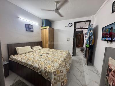 Bedroom Image of 660 Sq.ft 1 BHK Builder Floor for rent in Janakpuri New Delhi for Rs. 14000