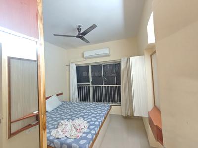 Bedroom Image of 1080 Sq.ft 2 BHK Apartment / Flat for rent in Adani The Meadows, Shantigram Ahmedabad for Rs. 37000