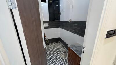 Image of 950 Sq.ft 2 BHK Apartment / Flat for sale in Uttam Nagar, New Delhi for Rs. 4300000