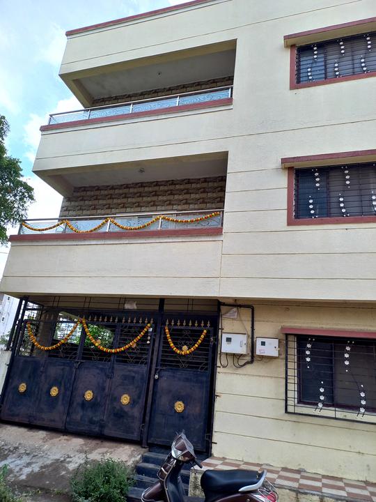 3 BHK Flat semi furnished More Images 1