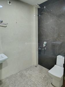 Bathroom Image of 1300 Sq.ft 2 BHK Builder Floor for rent in Sector 105 Noida for Rs. 28000