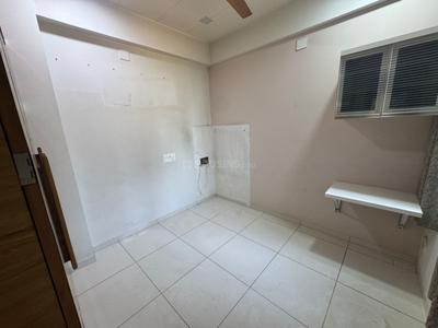 Bathroom Image of 1550 Sq.ft 3 BHK Apartment / Flat for rent in Akshaj Caladium, Bhadaj Ahmedabad for Rs. 28000