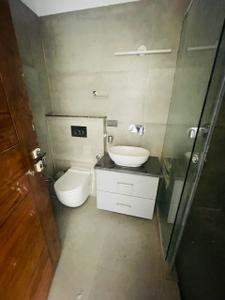 Bathroom Image of 2850 Sq.ft 4 BHK Builder Floor for rent in Palam Vihar Gurgaon for Rs. 70000