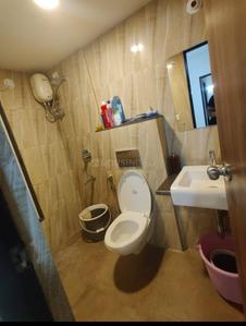 Bathroom Image of 550 Sq.ft 1 BHK Apartment / Flat for sale in Lodha Amara, Kolshet Thane for Rs. 7299999