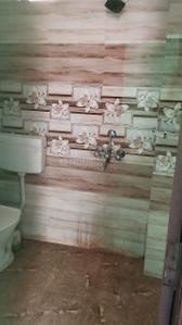 Bathroom Image of 900 Sq.ft 2 BHK Builder Floor for rent in Surya Shreeji Valley, Bhicholi Mardana Indore for Rs. 9000