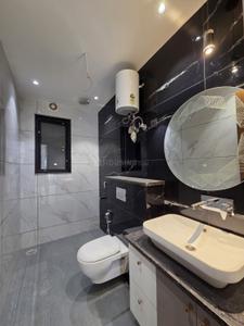 Bathroom Image of 2220 Sq.ft 3 BHK Builder Floor for sale in Creative Homes Ultra Luxurious Floor Project 3, Sector 56 Gurgaon for Rs. 25500000