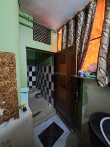 Bathroom Image of 720 Sq.ft 10 BHK Independent House for sale in Shahdara New Delhi for Rs. 20000000