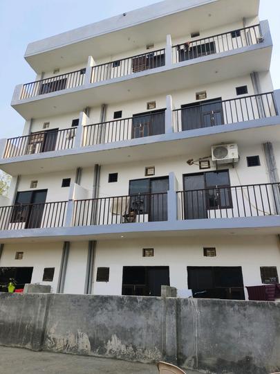 Sector 85 Building View 1