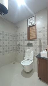 Bathroom Image of 1400 Sq.ft 3 BHK Apartment / Flat for sale in Sector 17 Gurgaon for Rs. 12900000
