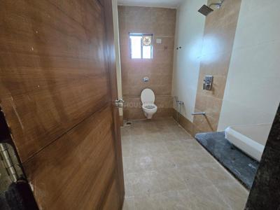 Bathroom Image of 1200 Sq.ft 3 BHK Apartment / Flat for rent in Harni Vadodara for Rs. 22000