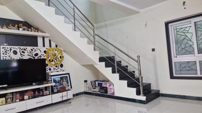 Living Room Image of 2000 Sq.ft 3.5 BHK Independent House for rent in Jayabharath Classic City Phase, Kochadai Madurai for Rs. 30000