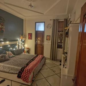 Bedroom Image of 1440 Sq.ft 3 BHK Builder Floor for sale in Mukherjee Nagar New Delhi for Rs. 17000000