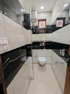 Bathroom Image of 380 Sq.ft 1 BHK Builder Floor for sale in Shalimar Bagh New Delhi for Rs. 4850000