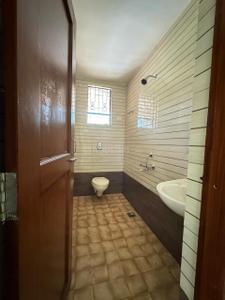 Bathroom Image of 450 Sq.ft 1 BHK Apartment / Flat for sale in Curchorem Goa for Rs. 3750000