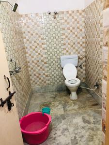Bathroom Image of 1250 Sq.ft 2 BHK Apartment / Flat for rent in Sikandra Agra for Rs. 16000