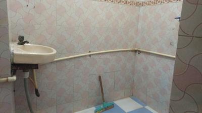 Bathroom Image of 1200 Sq.ft 2 BHK Builder Floor for rent in Sector 12 Noida for Rs. 26000