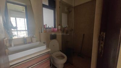 Bathroom Image of 600 Sq.ft 1 BHK Apartment / Flat for rent in Omkar Vive, Kurla West Mumbai for Rs. 64999