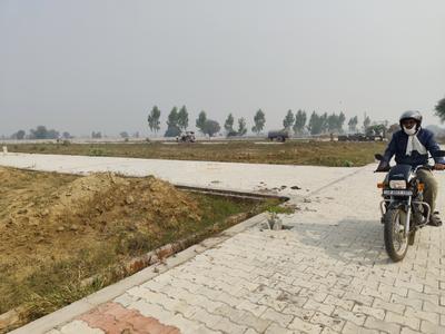 Image of 900 Sq.ft Residential Plot / Land for sale in Shanti Nagar, Mathura for Rs. 2500000